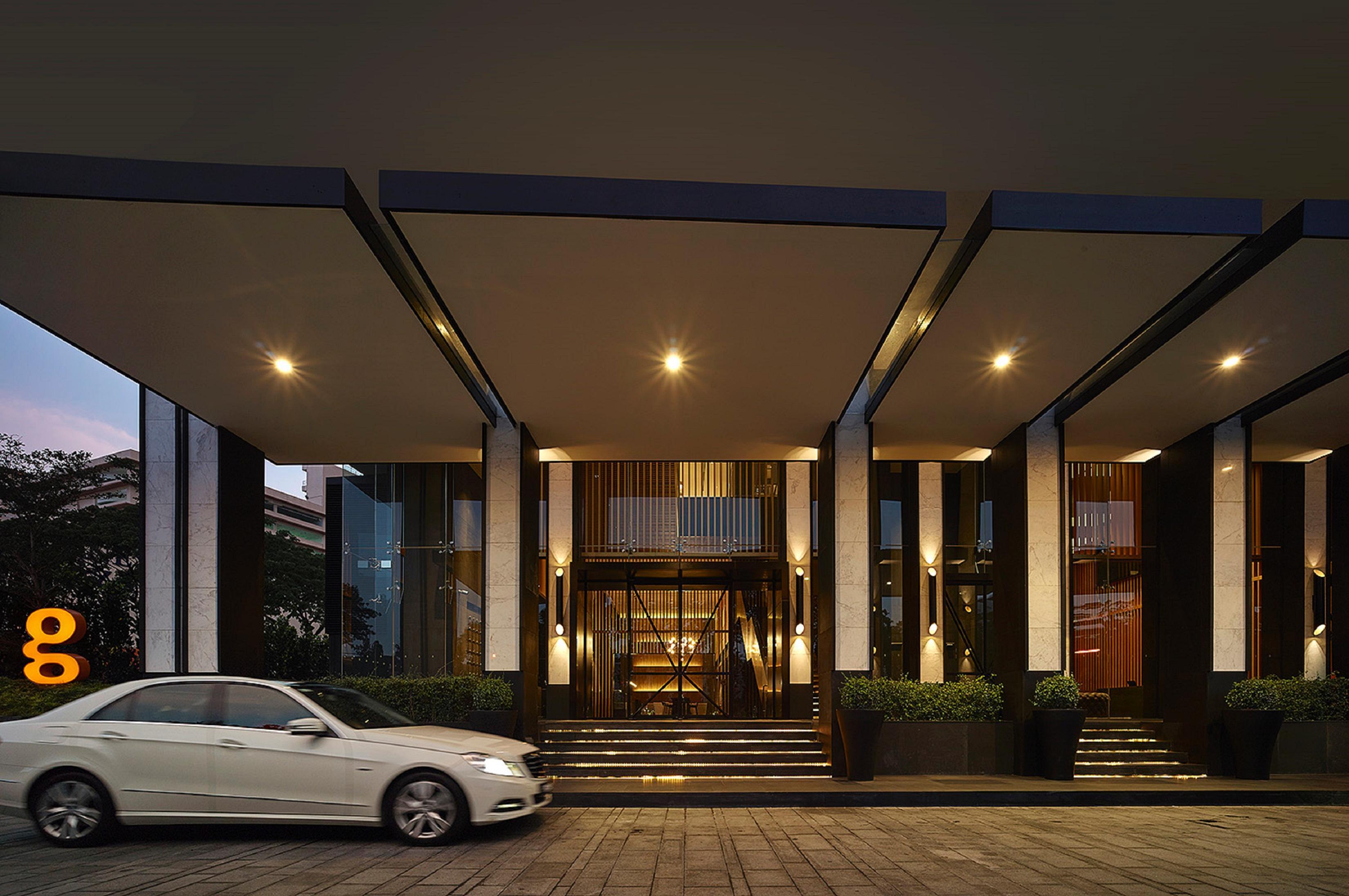 G Hotel Kelawai Tanjung Tokong Екстер'єр фото The entrance of the hotel