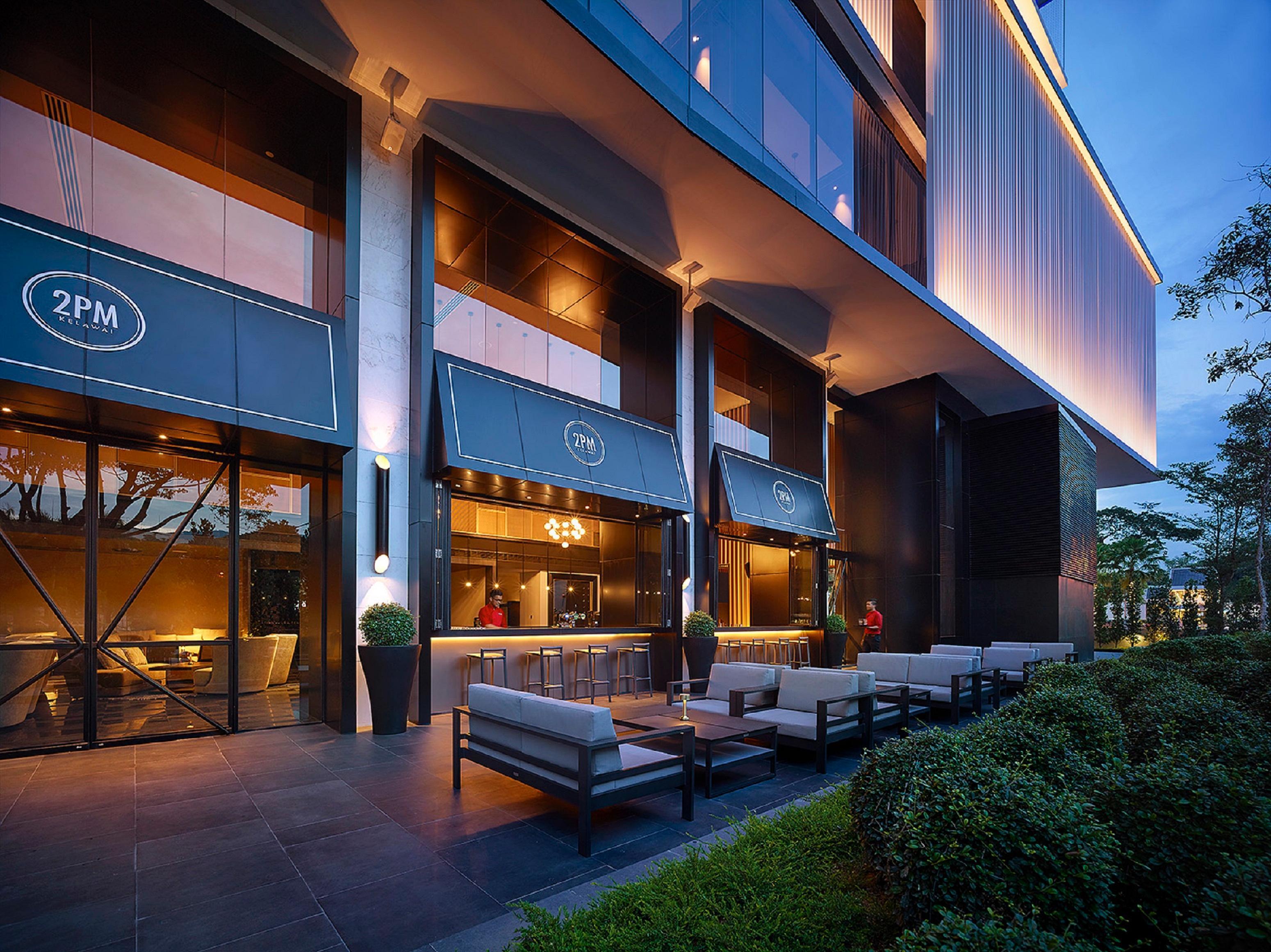 G Hotel Kelawai Tanjung Tokong Екстер'єр фото 2PM Bar