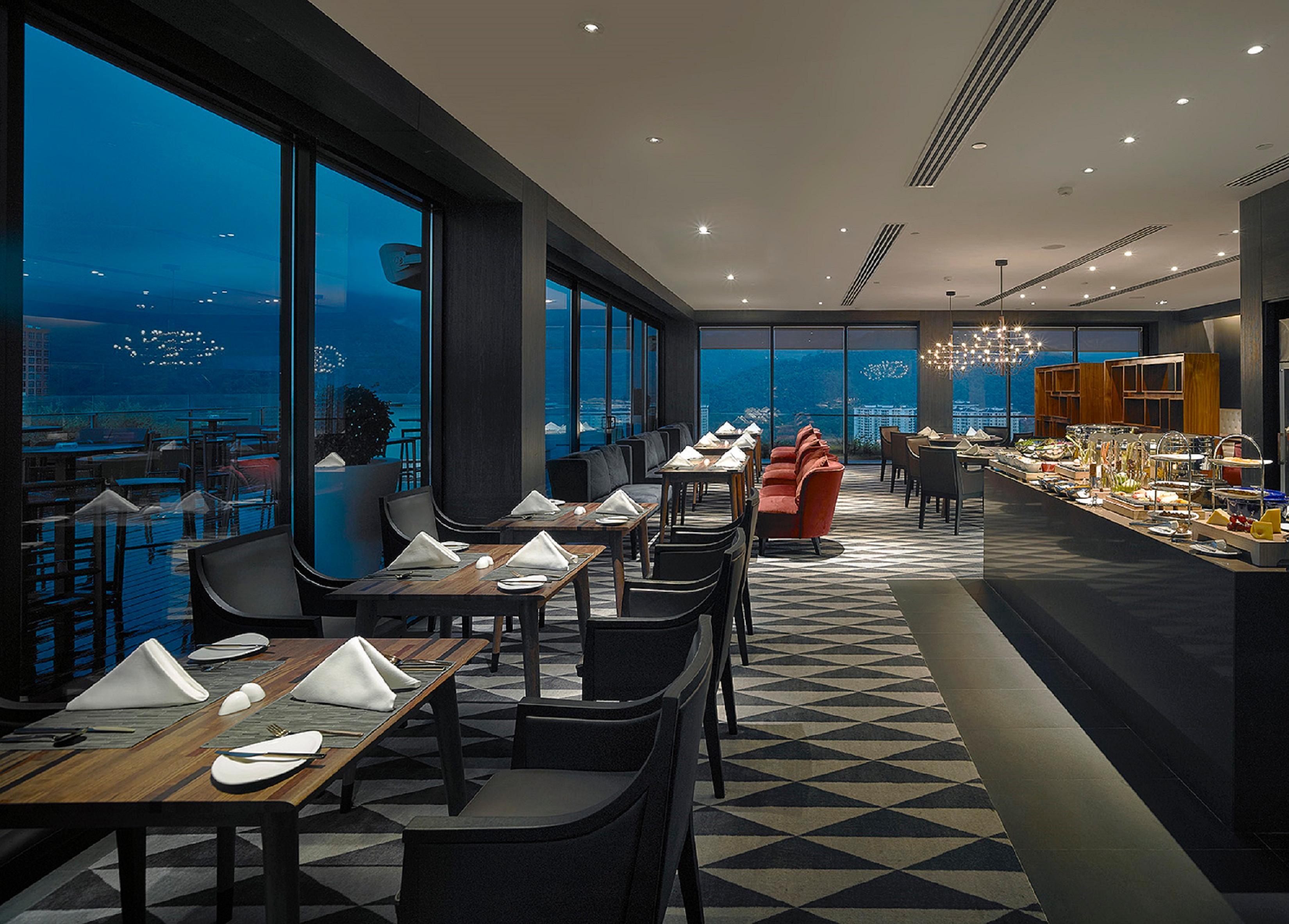 G Hotel Kelawai Tanjung Tokong Екстер'єр фото The Club Lounge at the 39th floor
